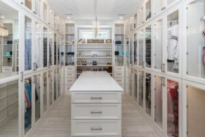 large custom walk-in closet design tips